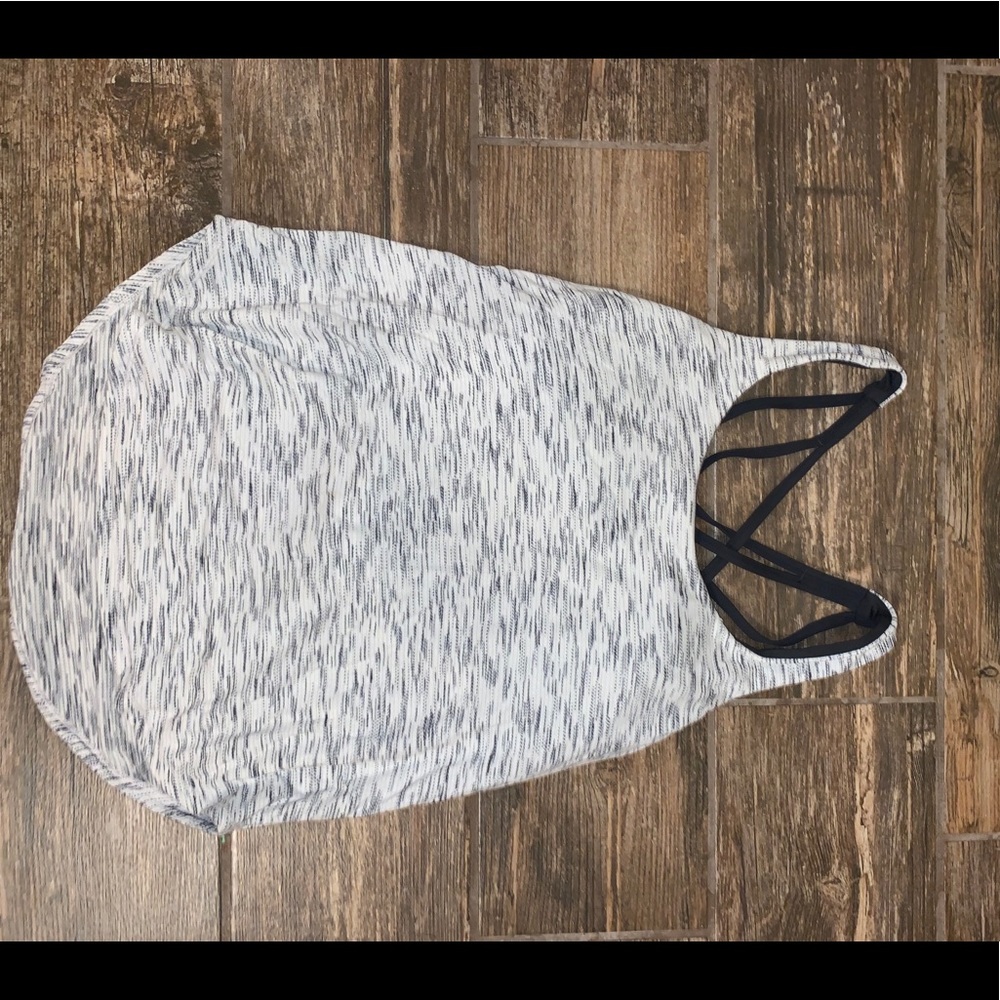 Lululemon tank